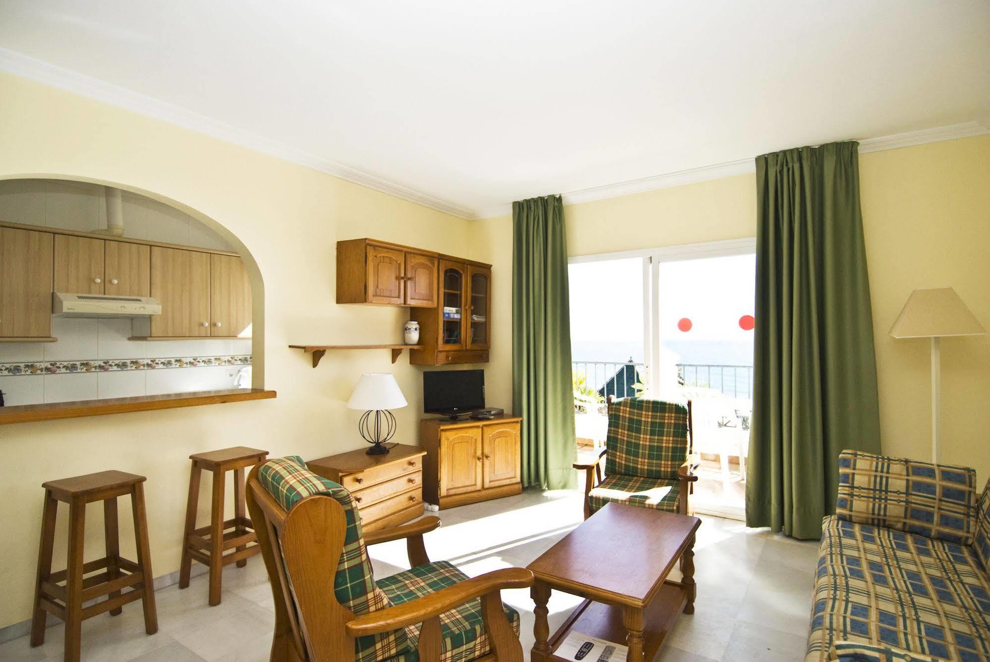 Apartamentos Hc Burriana Playa Nerja Exterior foto